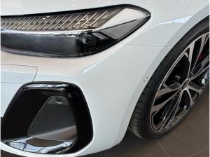 Audi A5 Avant e-hybrid quattro S tronic S line HuD