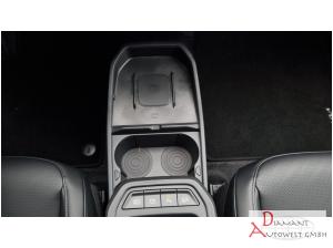 Kia EV4 Hatchback 81 KW FWD Earth mit Upgrade-, Technologie-, DriveWise-, Connect- und Sound-Paket