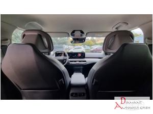 Kia EV4 Hatchback 81 KW FWD Earth mit Upgrade-, Technologie-, DriveWise-, Connect- und Sound-Paket