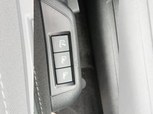 Peugeot 2008 1.2 GT Parkpilot,Sitzheizung,Navi,Tempomat