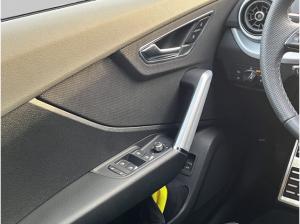 Audi Q2 35 TFSI ADVANCED+MATRIX+OPTIKPAKET+AHK