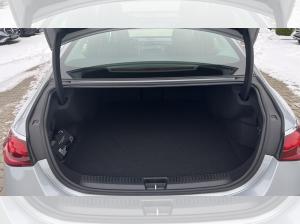 Mercedes-Benz E 300 e Limousine Avantgarde+KeyGo+Distronic+Kam