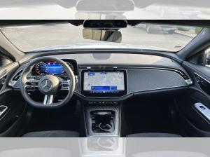 Mercedes-Benz E 200 T-Modell AMG+Night+AHK+Distr+CarPlay+KeyGo