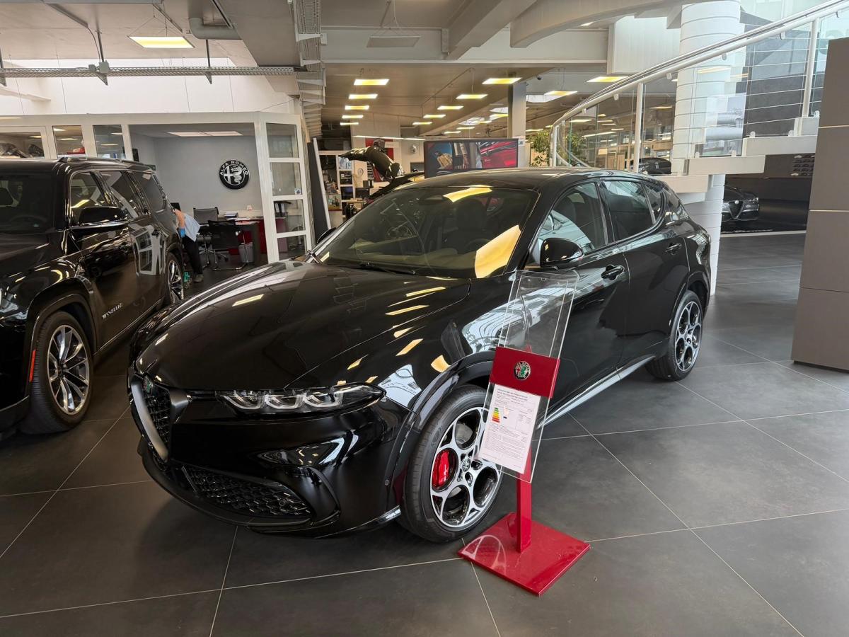 Alfa Romeo Tonale 1.5 VGT Hybrid 118kW DCT Veloce Abholung Mannheim