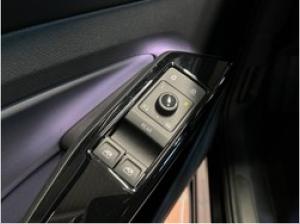 Volkswagen ID.4 Pro 210 kW - Matrix-LED Navi Area View HUD AHK Wärmepumpe Massage SHZ CCS