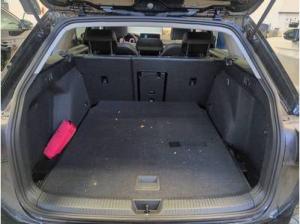 Volkswagen Golf VIII Variant - Goal - AHK Kamera Navi ACC