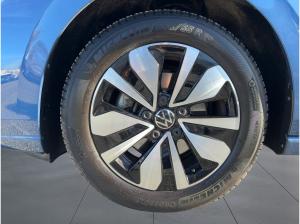 Volkswagen Golf VIII GOAL 1.5 TSI LED+ AHZV APP PDC TRAVEL