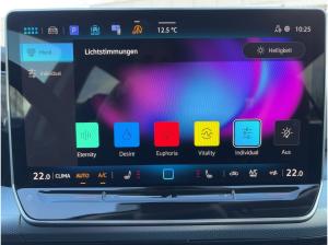 Volkswagen Golf VIII GOAL 1.5 TSI LED+ AHZV APP PDC TRAVEL