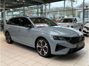 Skoda Octavia Combi RS 2,0 TSI 7-Gang-DSG sofort verfügbar