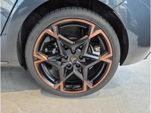 Cupra Leon 1.5 eTSI Matrix Sennheiser DCC ACC Kessy ''Jahreswagenangebot''