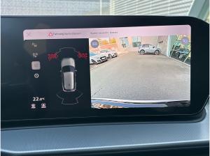 Audi Q3 TFSI S tronic Digitales Cockpit Navi Kamera