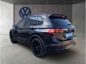 Volkswagen Tiguan R-Line 1,5 l TSI DSG Navi IQ.LIGHT RearView DAB+