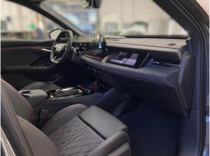 Audi Q6 e-tron SUV performance Pano*WR*AHK*Techpro*21