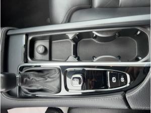 Volvo V90 D4 Momentum SHZ PDC LED LEDER