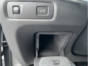 Volvo V90 D4 Momentum SHZ PDC LED LEDER