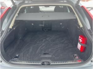 Volvo V90 D4 Momentum SHZ PDC LED LEDER