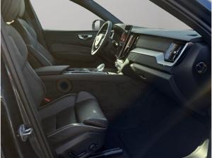 Volvo XC60 T6 AWD Plus Black Edition+Standh+Licht-Pak