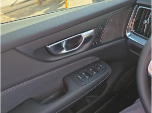 Volvo V60 T8 AWD Plus Dark+Lagom-Pak.+19