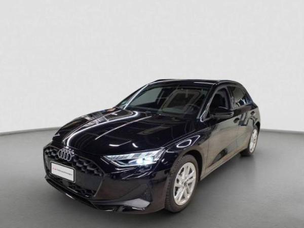 Audi A3 Sportback (8YF)