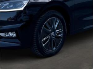 Skoda Fabia Selection Tour 1.0 TSI 70kW -SHZ Smart Link LED Kamera LM PDC DAB MFL