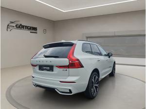 Volvo XC60 B5 AWD Plus Dark LUFT PANO HUD LM21 360° LED