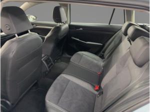 Volkswagen Golf Variant Style 2.0 TDI DSG 18 AHK HuD PANO