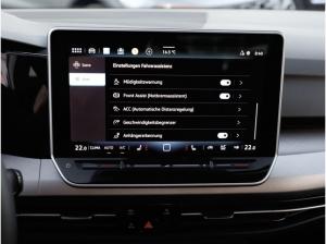 Volkswagen Golf VIII 1.5TSi Life AHK ACC LED Sitzheiz. Alu Parkpilot