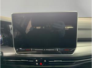 Volkswagen Golf Variant Style 2.0 TDI DSG 18 AHK HuD PANO