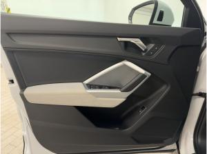 Audi Q3 advanced 35 TFSI S tr. AHK LED NAVI PDC