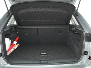 Skoda Kamiq Selection 1,0TSI PDC ACC V-Cockp. R-Kamera