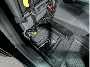 Peugeot Partner Elektro M 100kW StandHZG Digitales Cockpit LED