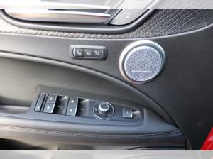 Alfa Romeo Stelvio QUADRIFOGLIO 2.9 V6 Bi-Turbo 382 kW (520 PS) AT8 Q4