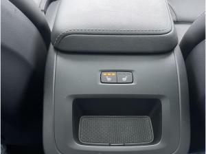Volvo V60 B4 Plus Dark Pano AHK Sitzbelüft. FahrerAss H&K Sound