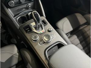 Alfa Romeo Stelvio Quadrifoglio QV 2.9l V6 Nero Vulcano