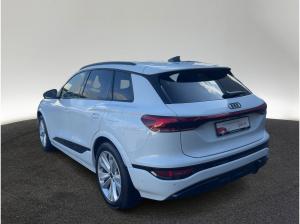 Audi Q6 e-tron performance S line AHK Matrix