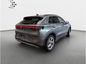 Volkswagen T-Roc Style 1.5 l eTSI OPF ) 7-Gang-Doppelkupplungsgetriebe DSG
