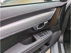 Volvo V90 T8 Recharge Plus Dark Plug-In Hybrid AWD Autom