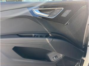 Audi Q4 e-tron 45 2xS line Edition/Matrix/360°/HuD/Pano/AHK/SONOS/ACC/Wärme