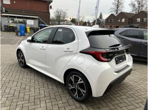 Toyota Yaris Teamplayer Hybrid Comfort-Paket LED ACC SHZ