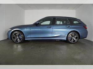 BMW 330 e xDrive Touring M Sport AHK,PGSD,H/K SOUND,HUD,360 GRAD KAMERA,LED-SW