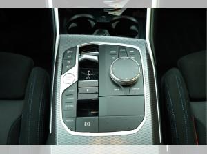BMW 330 e xDrive Touring M Sport AHK,PGSD,H/K SOUND,HUD,360 GRAD KAMERA,LED-SW