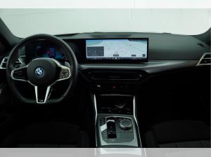 BMW 330 e xDrive Touring M Sport AHK,PGSD,H/K SOUND,HUD,360 GRAD KAMERA,LED-SW