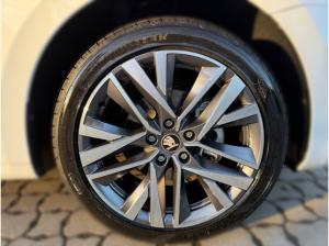 Skoda Octavia Combi 2.0 TDI DSG Selection *AHK*KESSY*