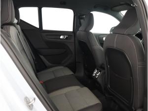 Volvo XC40 B3 Plus Dark ❗❗Lagerwagenabverkauf❗ ❗Ganzjahresbereifung/19"