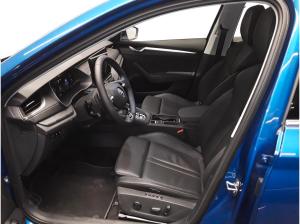 Skoda Octavia Combi 1,5 TSI mHEV DSG Leder/Pdach/AHK/HeadUp/DCC/8fach/KEINE ÜBERFÜHRUNGSKOSTEN!