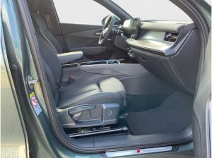 Audi Q3 SUV e-hybrid 2x S line MATRIX HUD AHK SONOS