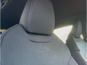 Audi Q3 SUV e-hybrid 2x S line MATRIX HUD AHK SONOS