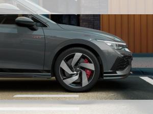 Volkswagen Golf GTI Clubsport 2,0 l TSI OPF 221 kW (300 PS) 7-Gang-Doppelkupplungsgetriebe DSG