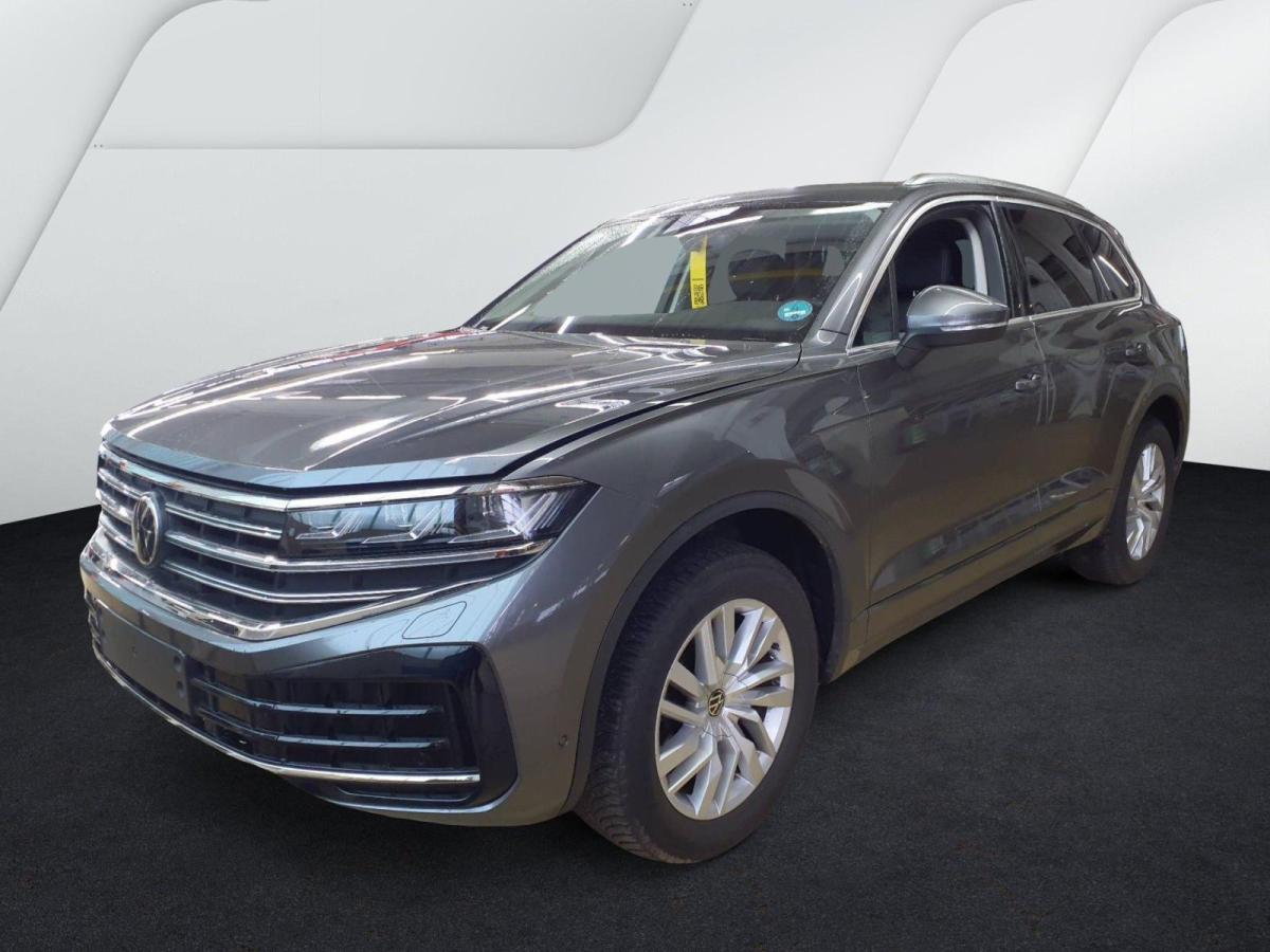 Volkswagen Touareg Elegance 4Motion 3.0 TDI 170kW - HD-Matrix AHK IQ Drive SHZ DAB+ Navi Rear View Park Assist LM
