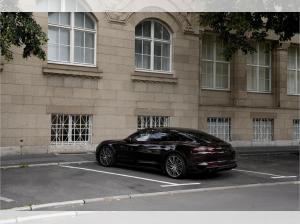 Porsche Panamera 4 E-Hybrid